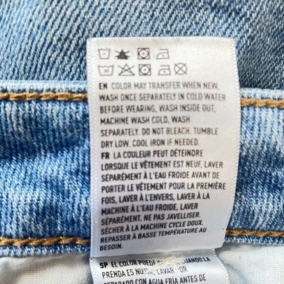 AMERICAN EAGLE High-Waisted Stretch Mom Jeans - Size 2 - Picture 10 of 10